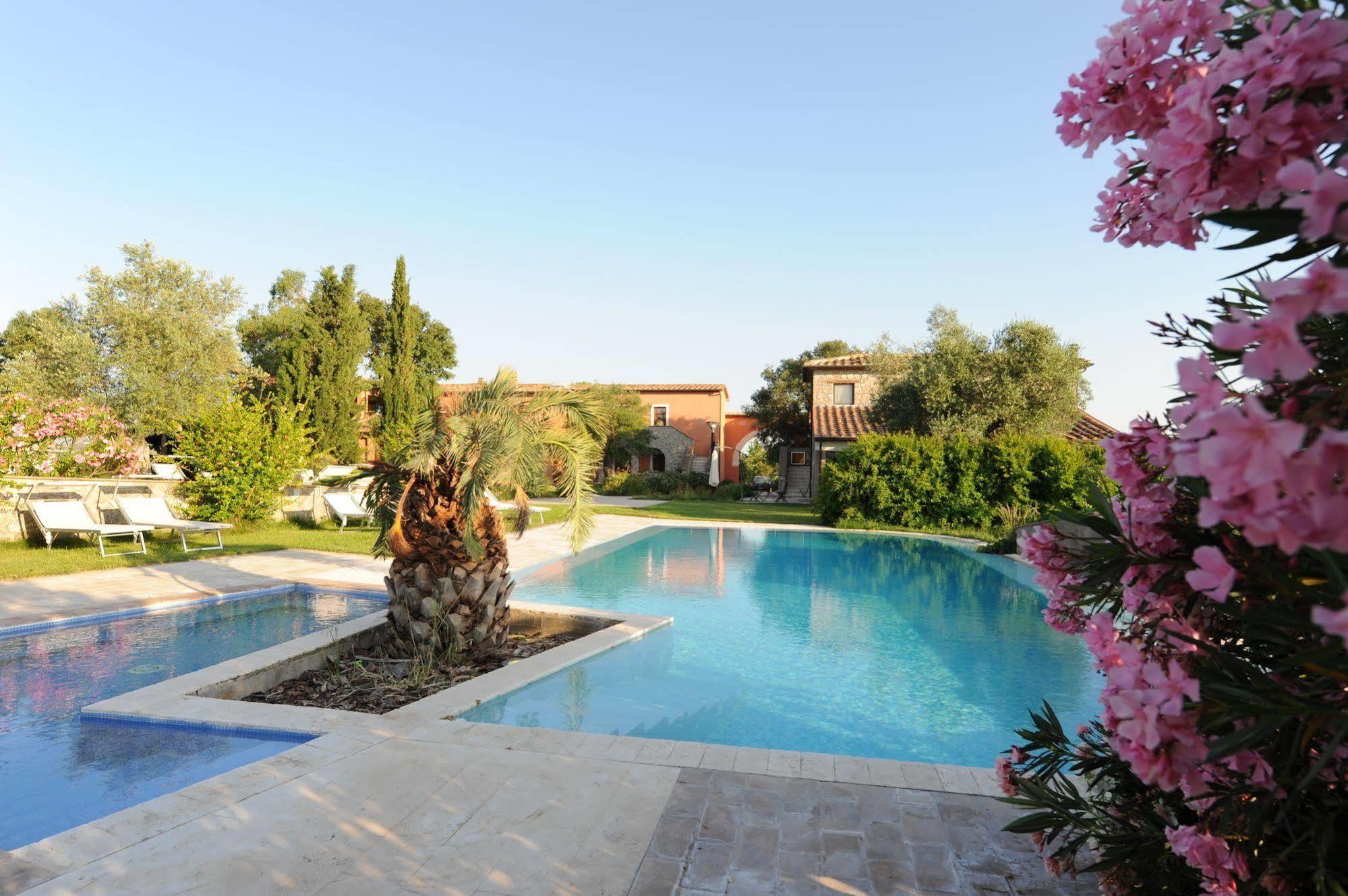 Relais Le Ginestre Villa Saturnia Eksteriør billede